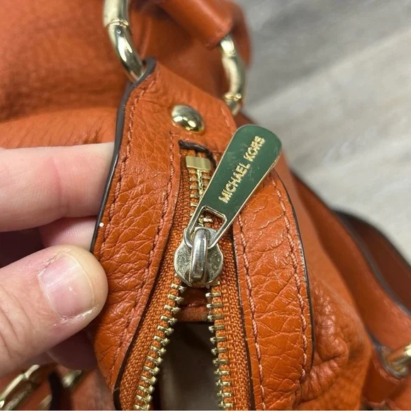 Michael Kors Fulton Shoulder Bag in Burnt Orange! Preowned!! - Picture 9 of 13
